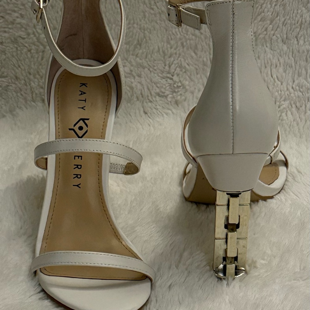 New Katy Perry Vilan-Nappa Ivory Strappy Heels